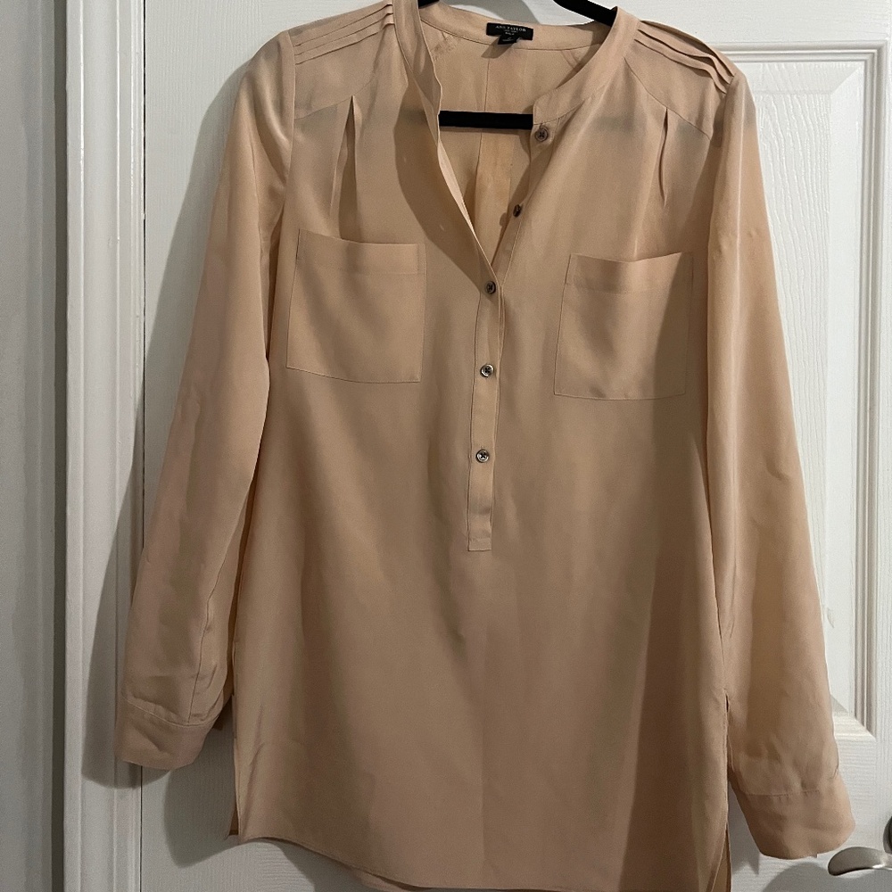 Ann Taylor| 100% Silk| Women's Tunic Top| Long Sleeves Size: 2 Peach